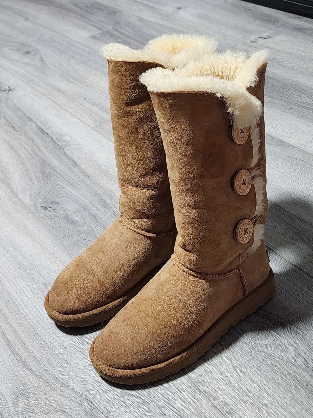 UGG Bailey Button Triplet Chestnut Tall Suede Boots Womens Size 7